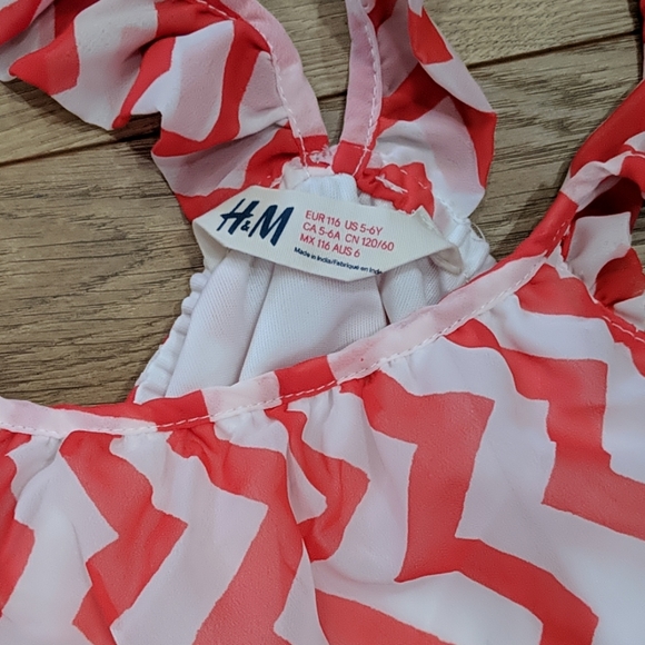 Two girls HM dresses size 5-6 - Picture 2 of 2